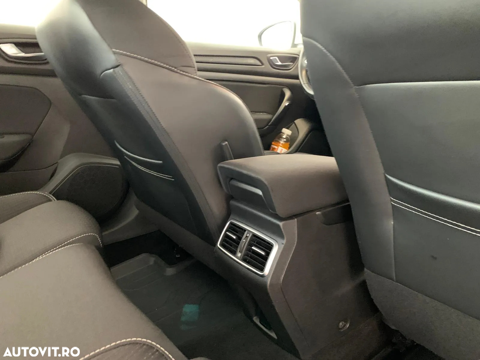 Renault Megane TCe EDC Zen - 14