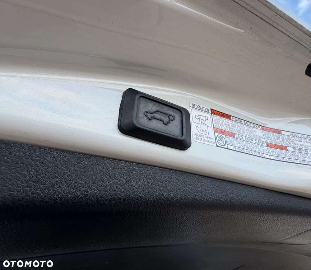 Toyota RAV4 - 28