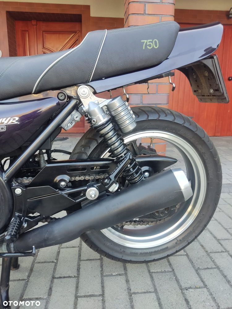 Kawasaki Zephyr - 7