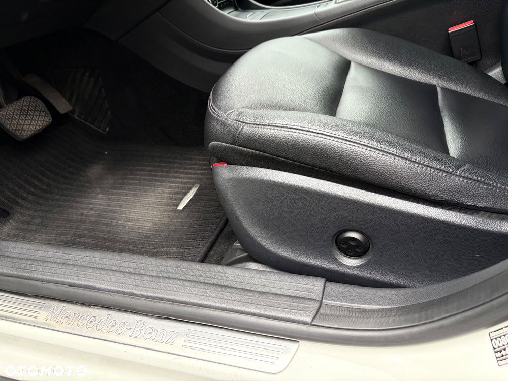 Mercedes-Benz GLA 250 4-Matic - 17