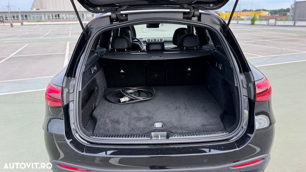 Mercedes-Benz GLC 400 e 4Matic 9G-TRONIC AMG Line Advanced - 36