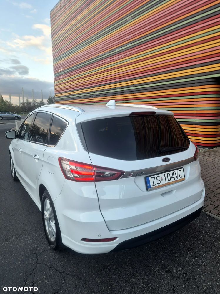 Ford S-Max 2.0 EcoBlue Titanium - 4