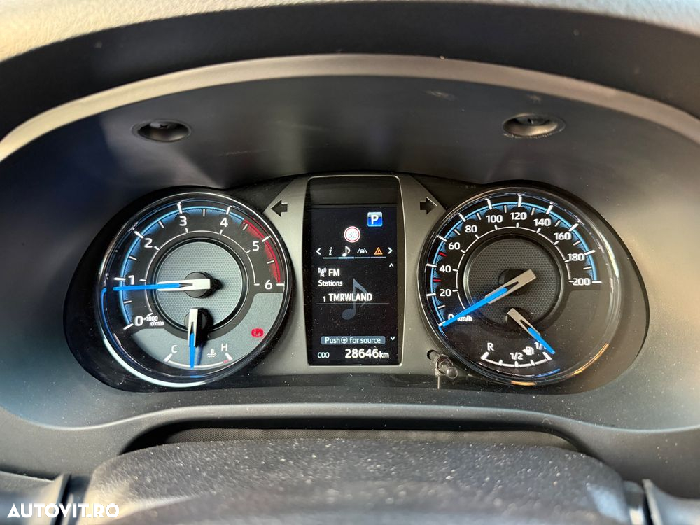 Toyota Hilux 2.8D 204CP 4x4 Double Cab AT Invincible - 11