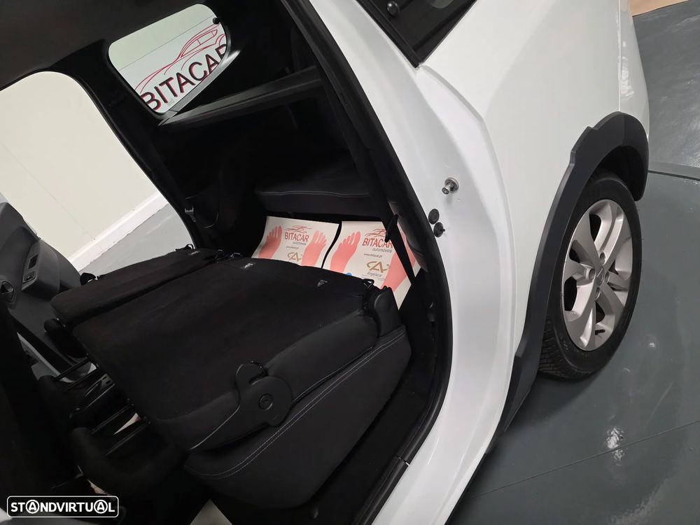 Dacia Lodgy TCe 115 Stepway - 27