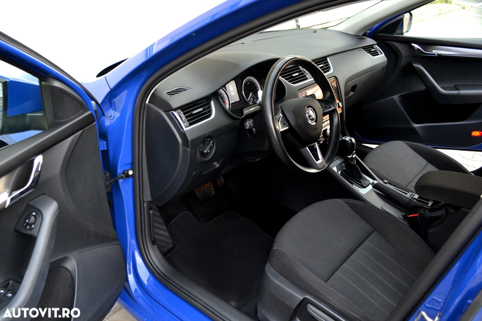 Skoda Octavia 1.6 TDI DSG Style - 11