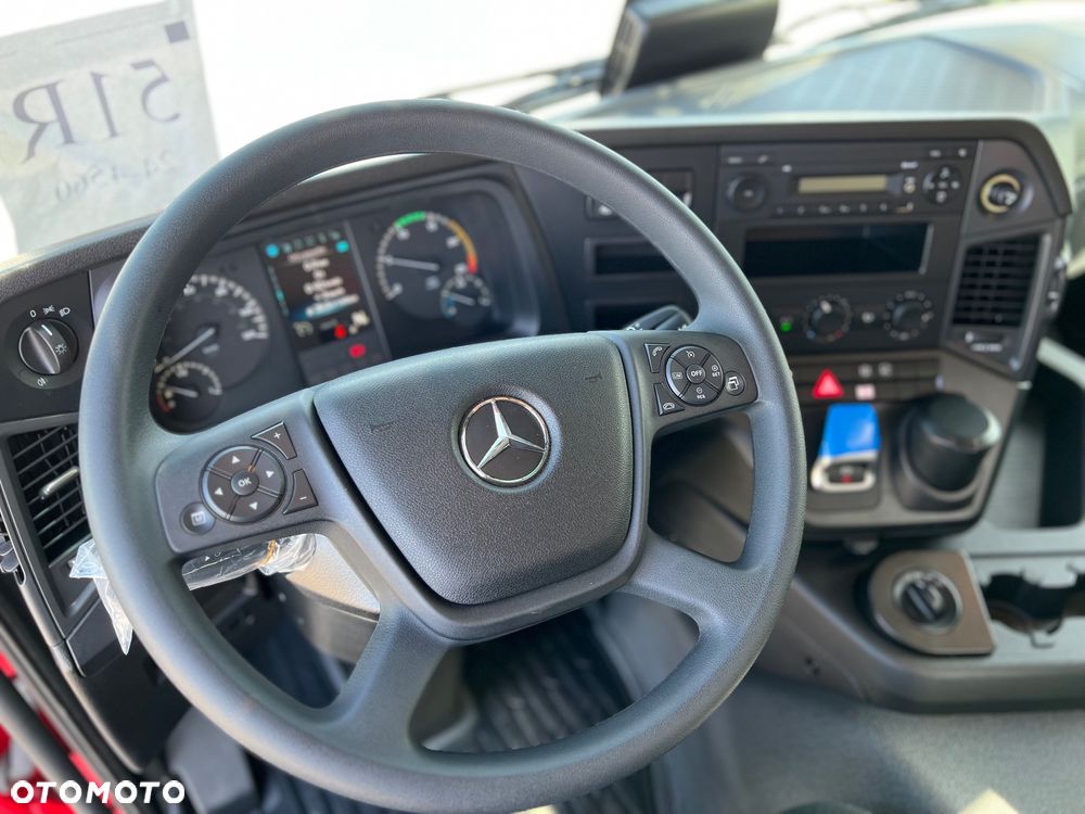 Mercedes-Benz AROCS - 10