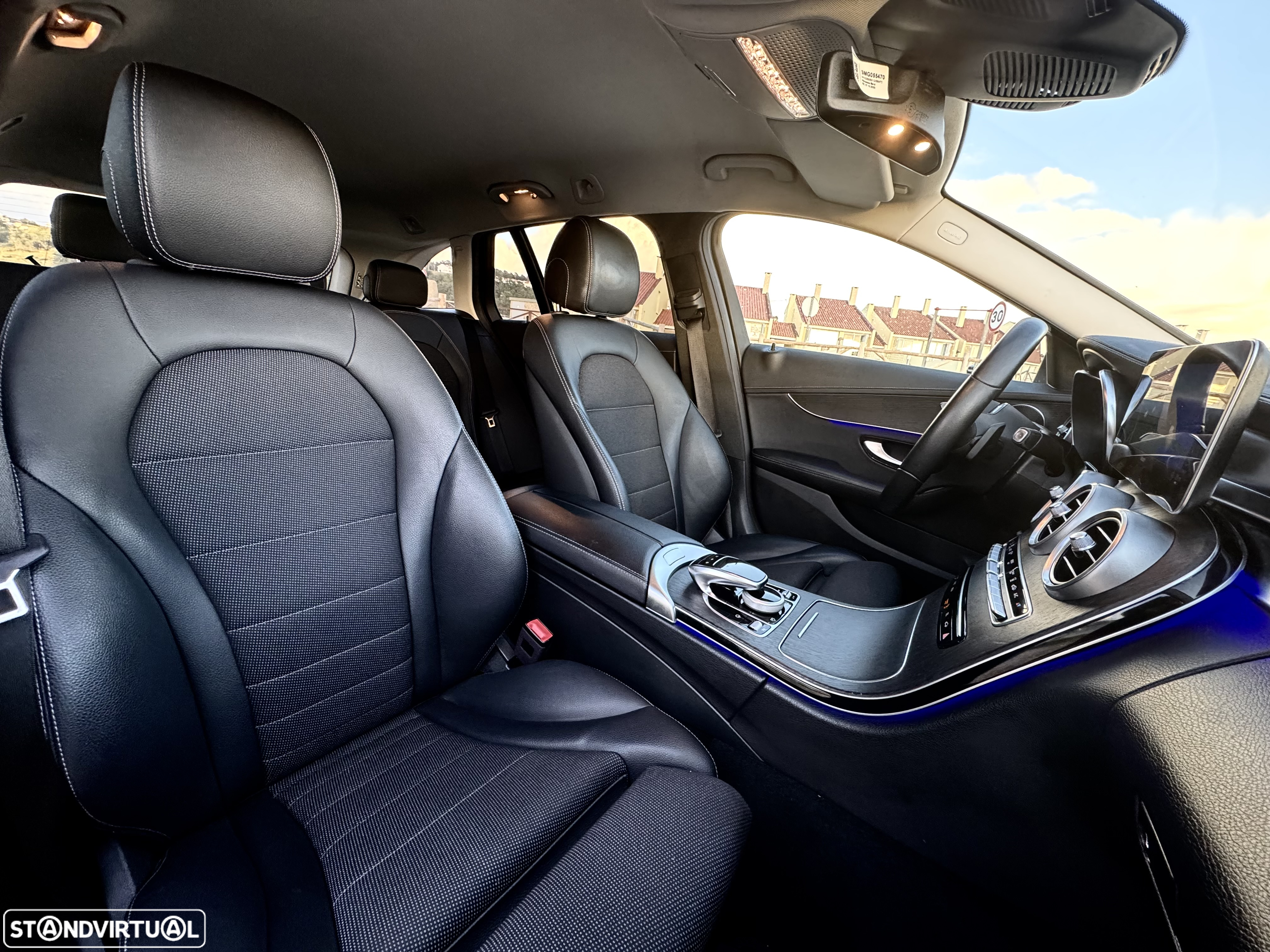 Mercedes-Benz C 300 e AMG Line - 16
