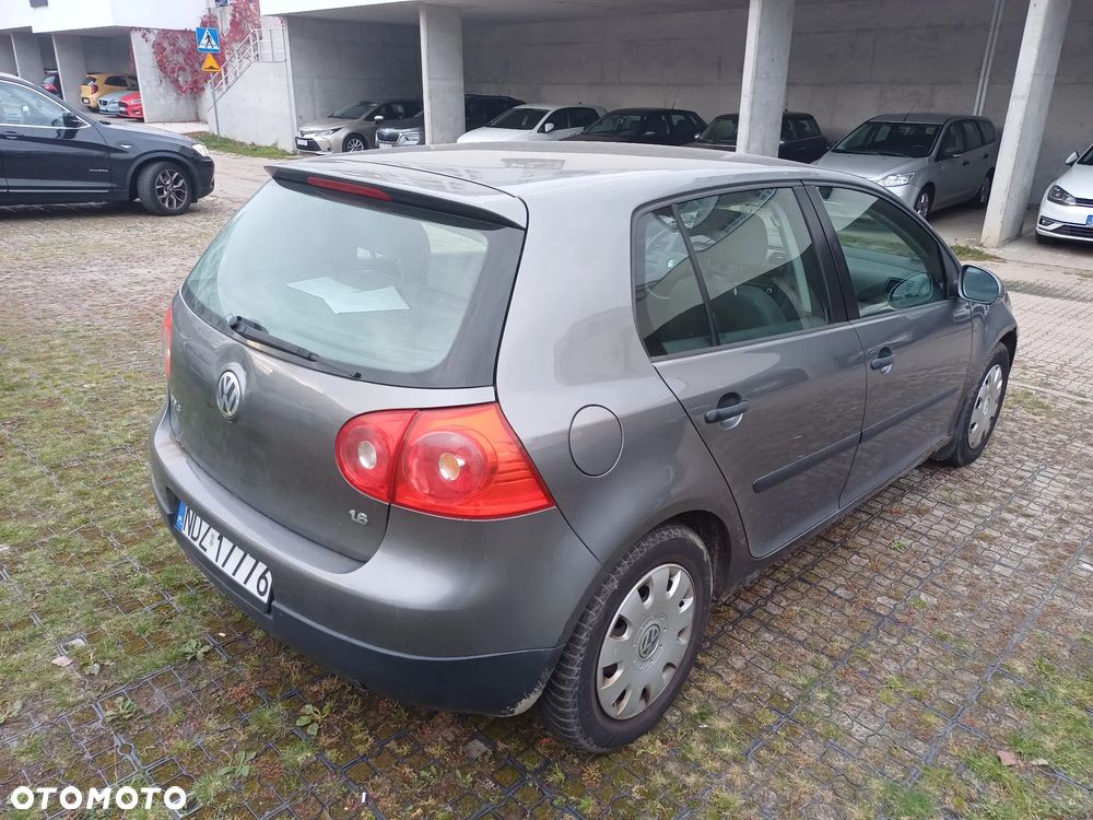 Volkswagen Golf 1.6 Comfortline - 7