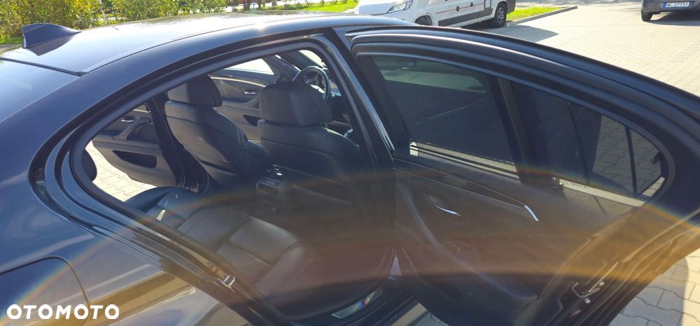 BMW Seria 5 535i xDrive - 18