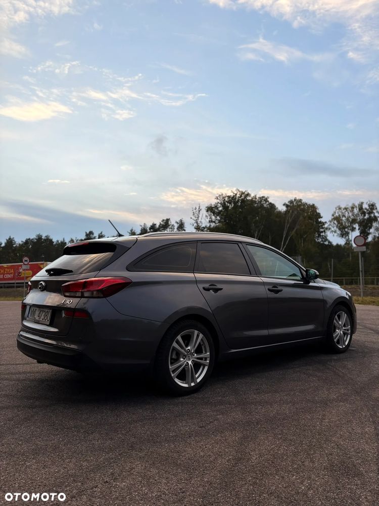 Hyundai i30 1.4 Classic + - 9