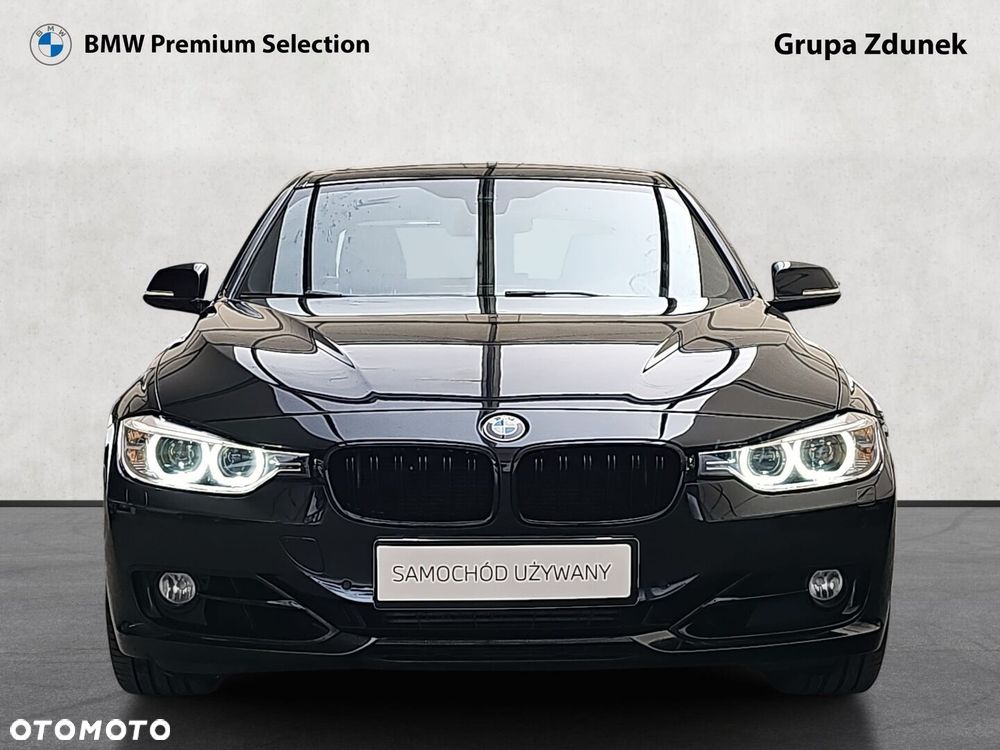 BMW Seria 3 335i xDrive Sport Line - 3