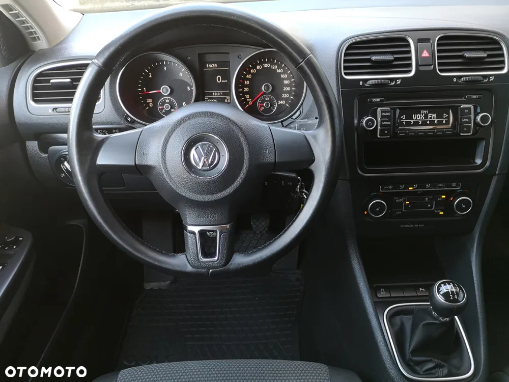 Volkswagen Golf VI 1.6 TDI Comfortline - 13