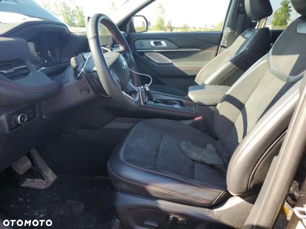 Ford Explorer - 8