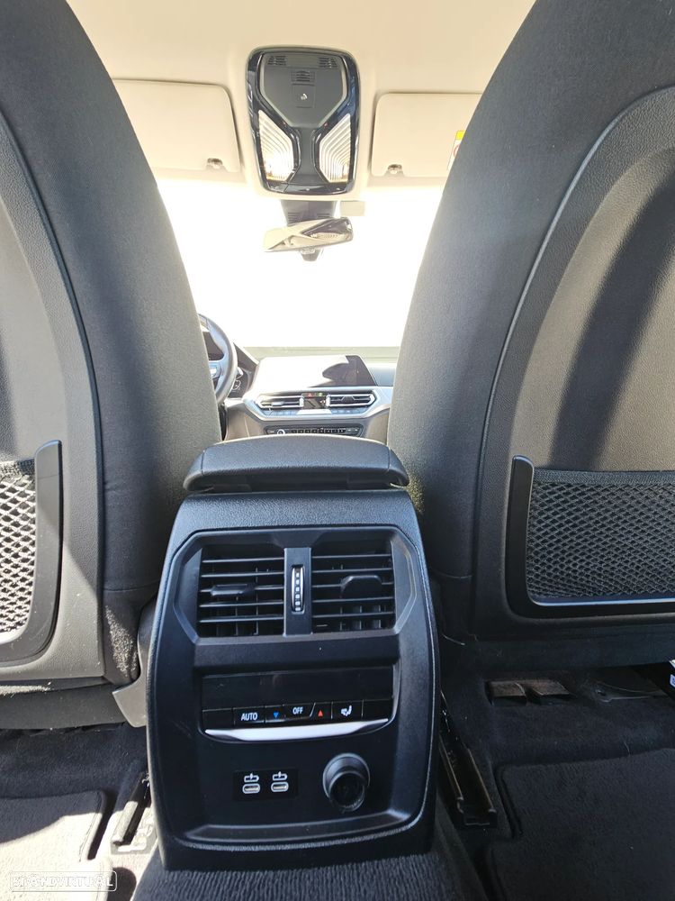 BMW 330 e Corporate Edition Auto - 30