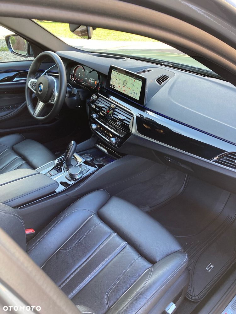 BMW Seria 5 520d M Sport - 3