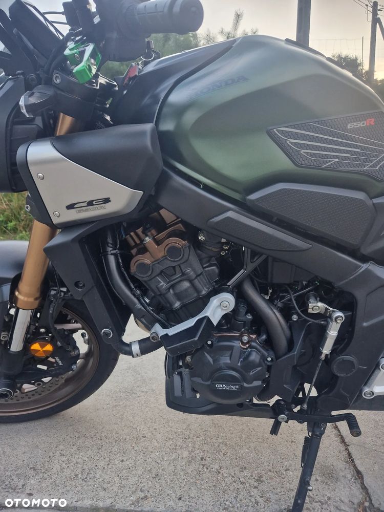 Honda CB - 4