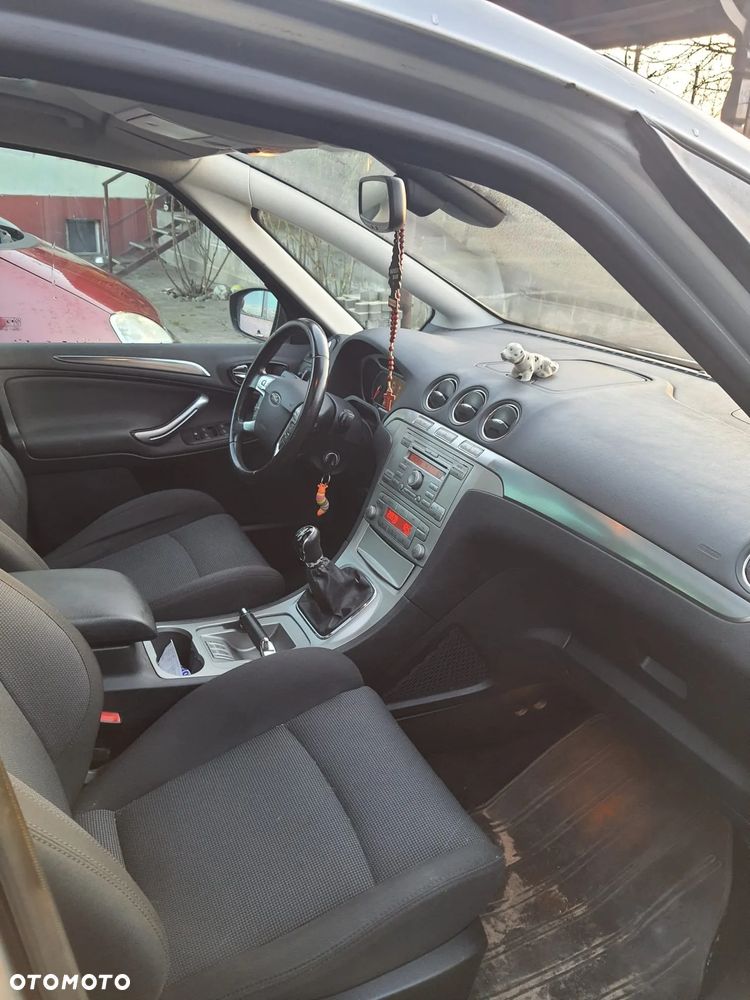 Ford S-Max - 7