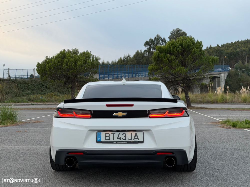 Chevrolet Camaro Coupe 2.0 Aut. - 13