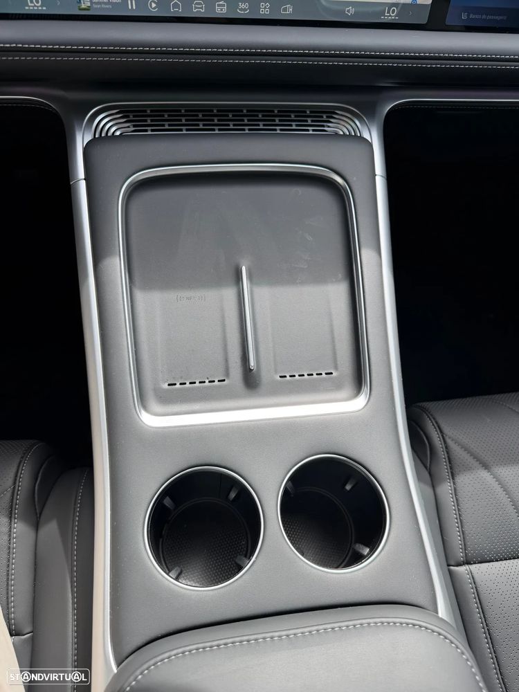 Xpeng G9 79 kWh Standard Range - 16