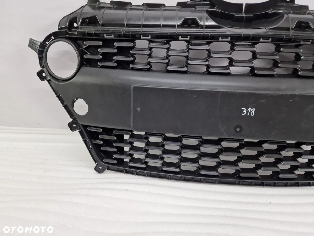 HYUNDAI I10 II LIFT 16- KRATKA ŚRODKOWA ZDERZAKA PRZEDNIEGO PRZÓD / ATRAPA / GRILL , NR 86569-B9500 , NR AUKCJI KR318 - 6