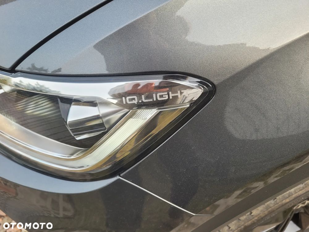 Volkswagen T-Roc - 6