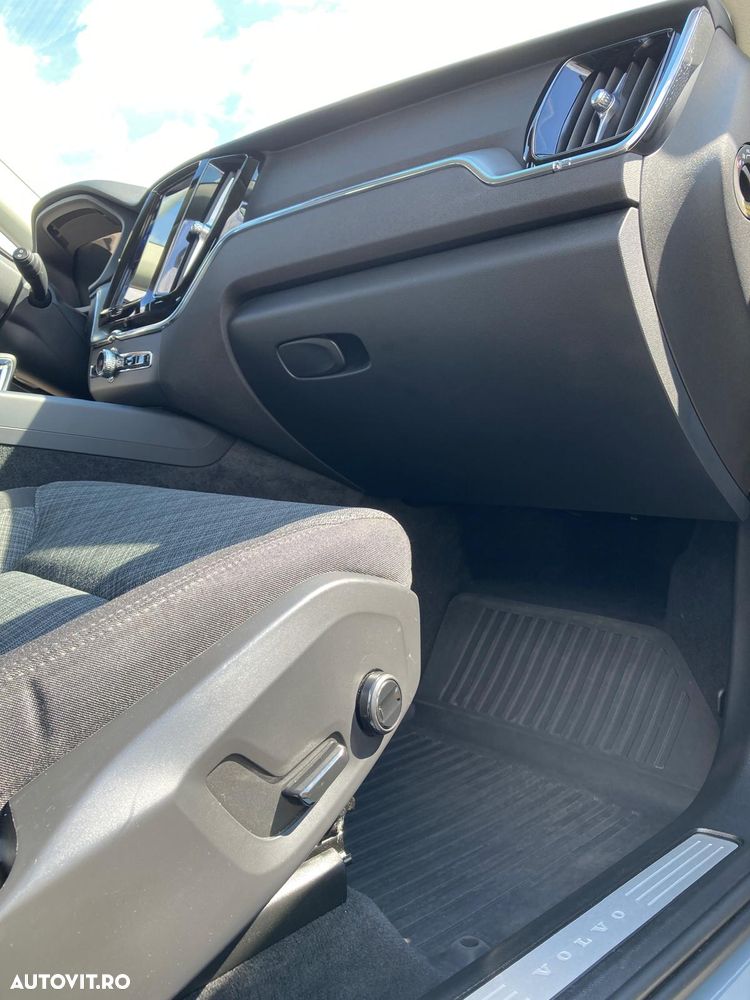 Volvo XC 60 B5 B AWD Core - 17
