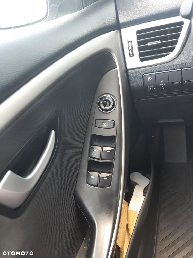 Hyundai i30 1.4 Classic - 3