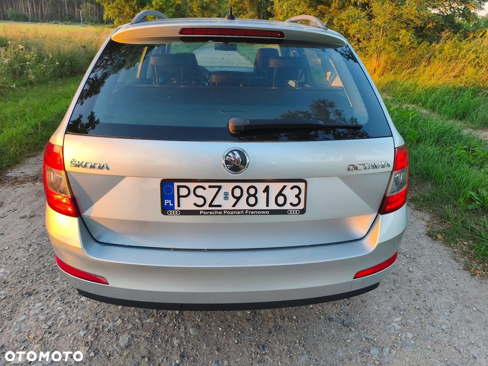 Skoda Octavia 1.6 TDI Active - 10