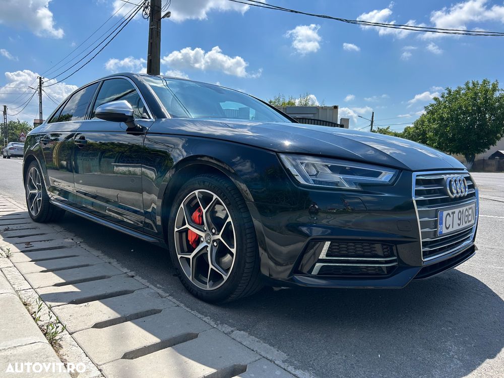 Audi A4 - 1