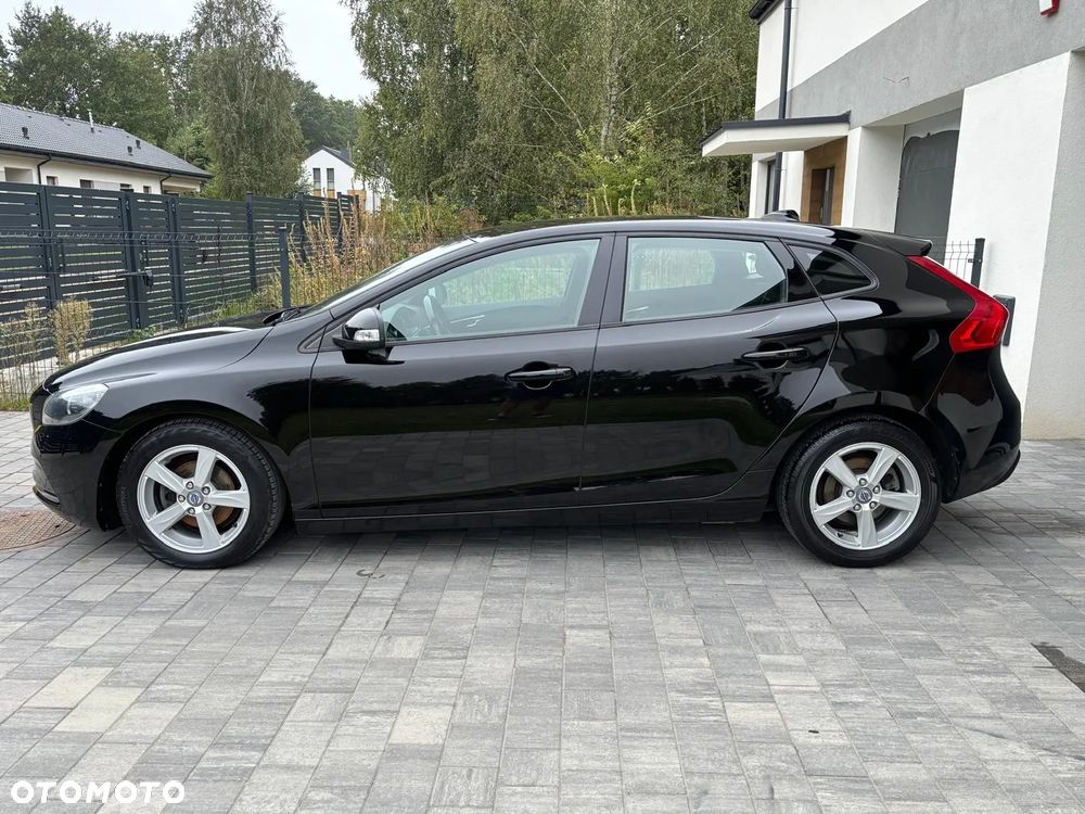 Volvo V40 D2 Momentum - 3