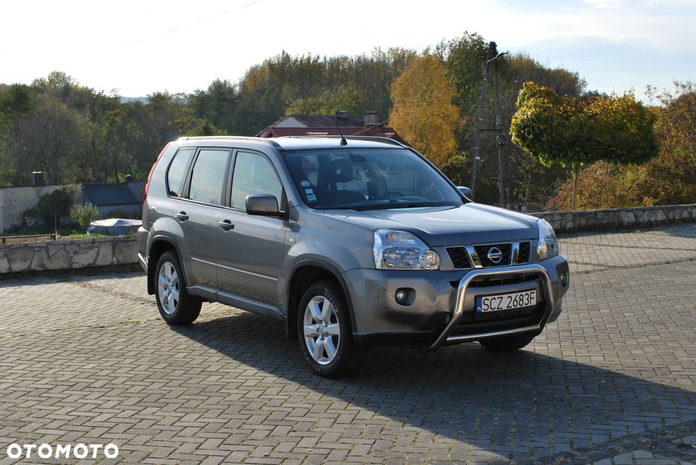 Nissan X-Trail 2.0 dCi 4x4 DPF LE - 11