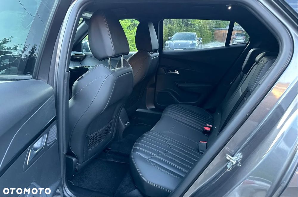 Peugeot 2008 1.2 PureTech GT Line S&S - 17