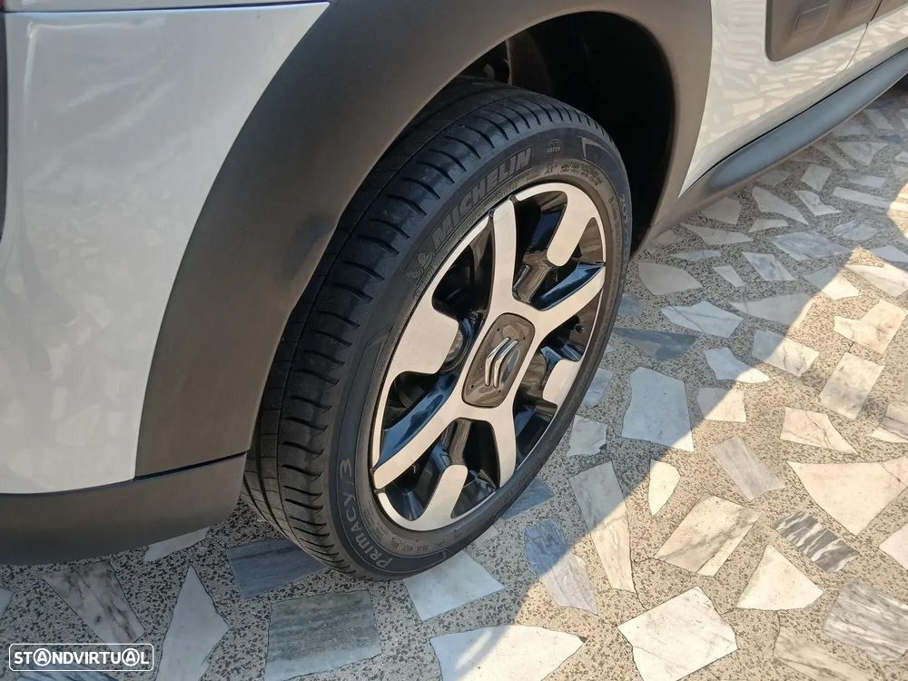 Citroën C4 Cactus Pure Tech e-THP 110 Stop&Start Shine — fotografia 3