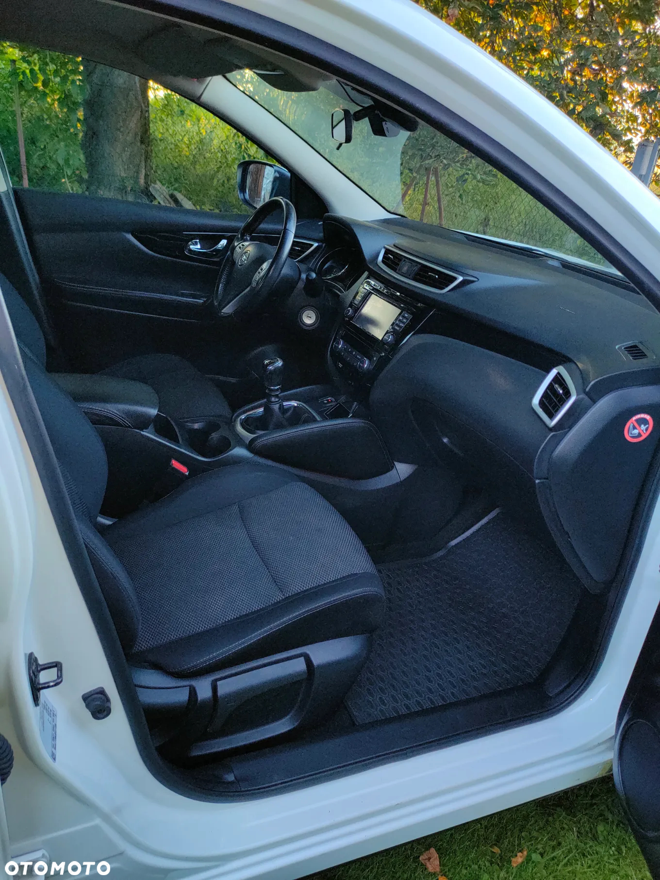 Nissan Qashqai 1.6 DCi Acenta EU6 - 12
