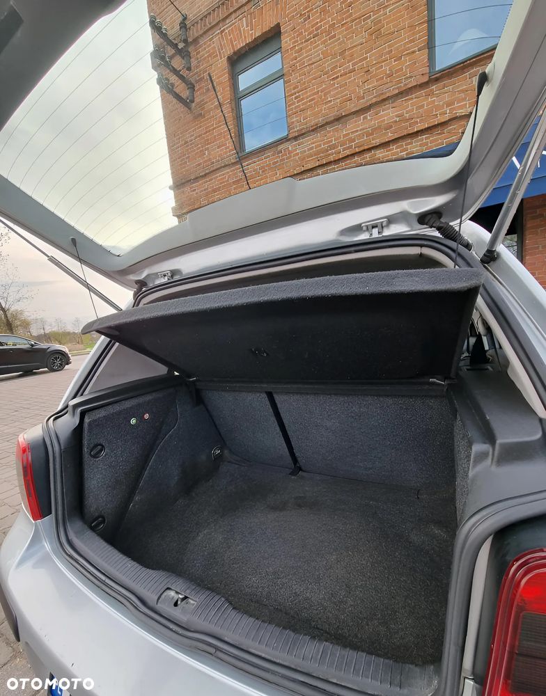 Volkswagen Golf - 11