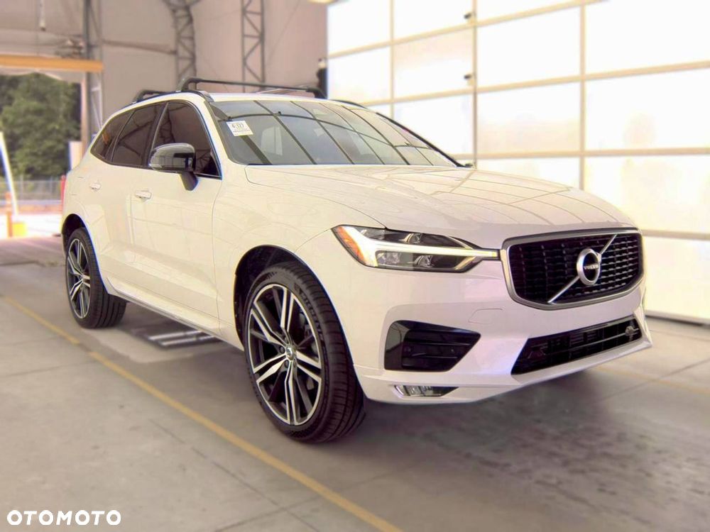 Volvo XC 60 T5 AWD R-Design - 2