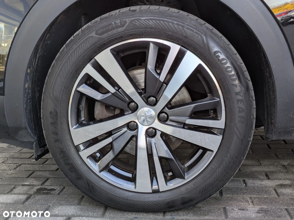 Peugeot 3008 1.5 BlueHDi Allure Pack S&S EAT8 - 21