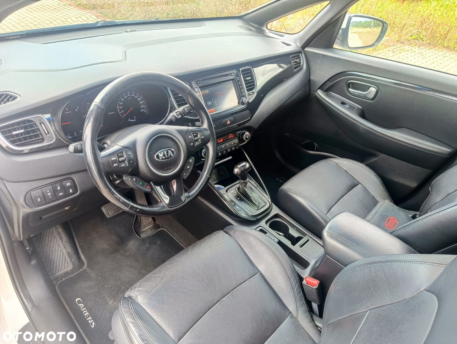 Kia Carens 1.7 CRDi XL 7os DCT - 22