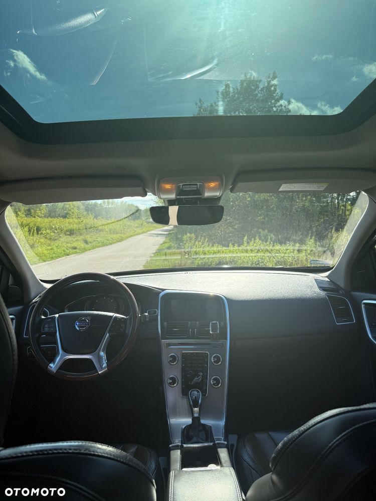 Volvo XC 60 D5 AWD Summum - 10