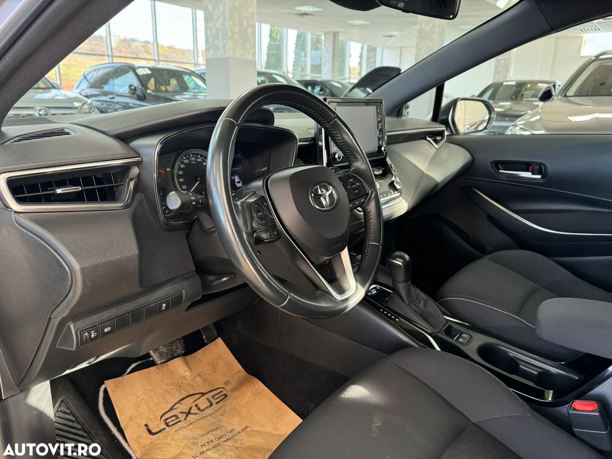 Toyota Corolla 1.8 HSD Business - 5