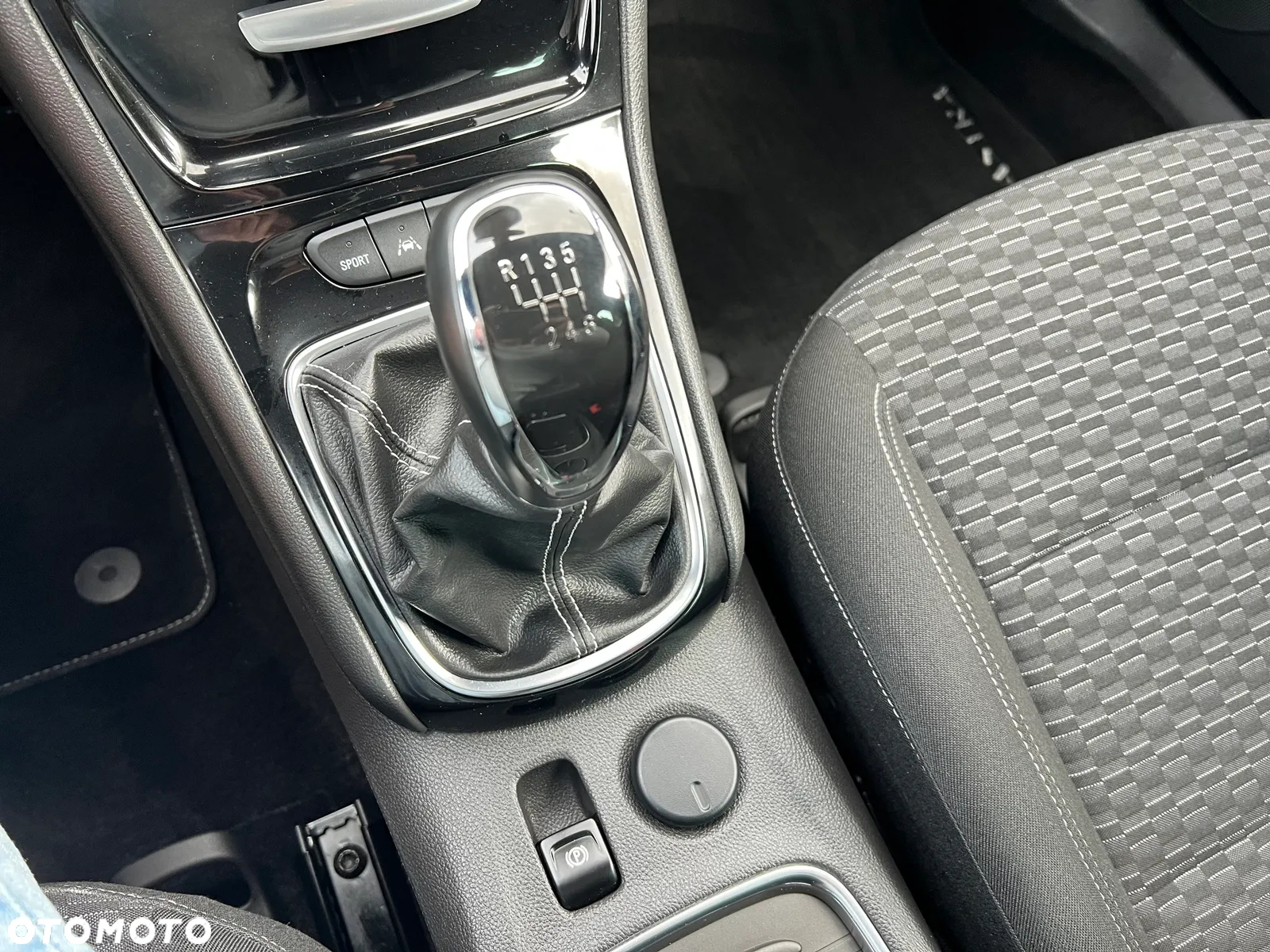 Opel Astra 1.4 Turbo Innovation - 31