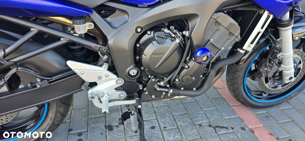 Yamaha FZ6 - 12
