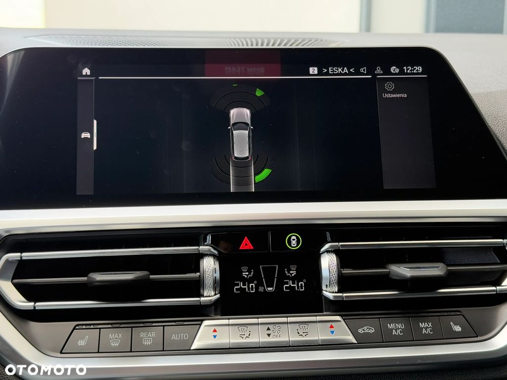 BMW Seria 3 320d M Sport - 28