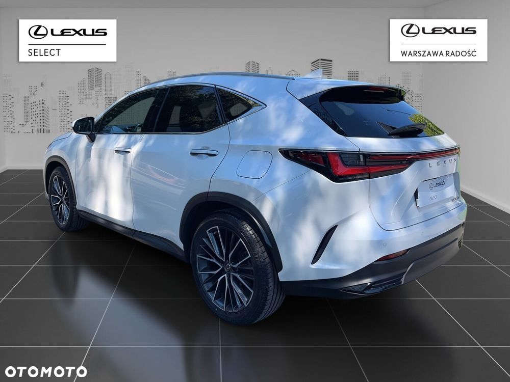 Lexus NX 350h Omotenashi AWD - 4