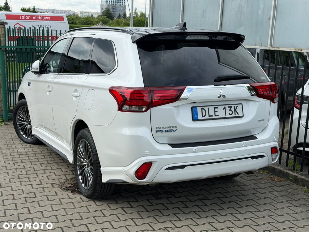 Mitsubishi Outlander 2.4 4WD Top - 5