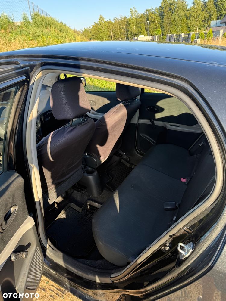 Toyota Yaris 1.0 Active - 6