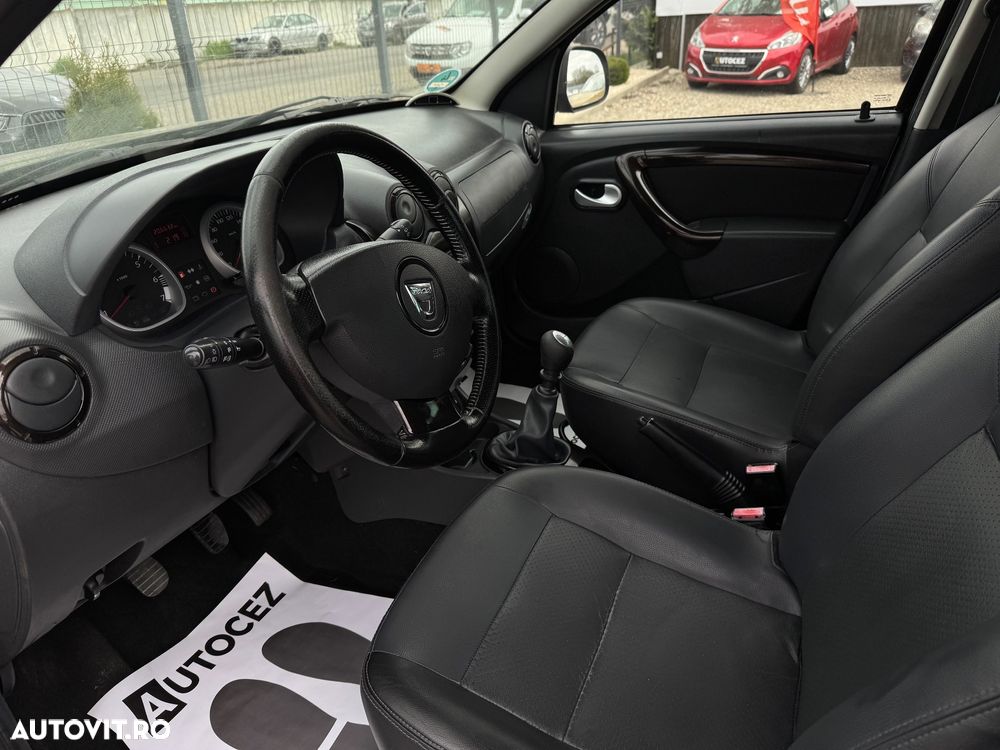 Dacia Duster 1.6 16V 4x4 - 12