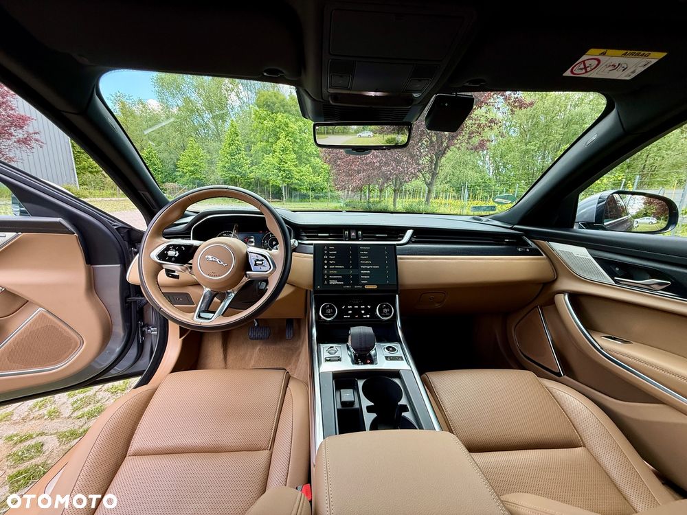 Jaguar XF 2.0 D200 S - 24