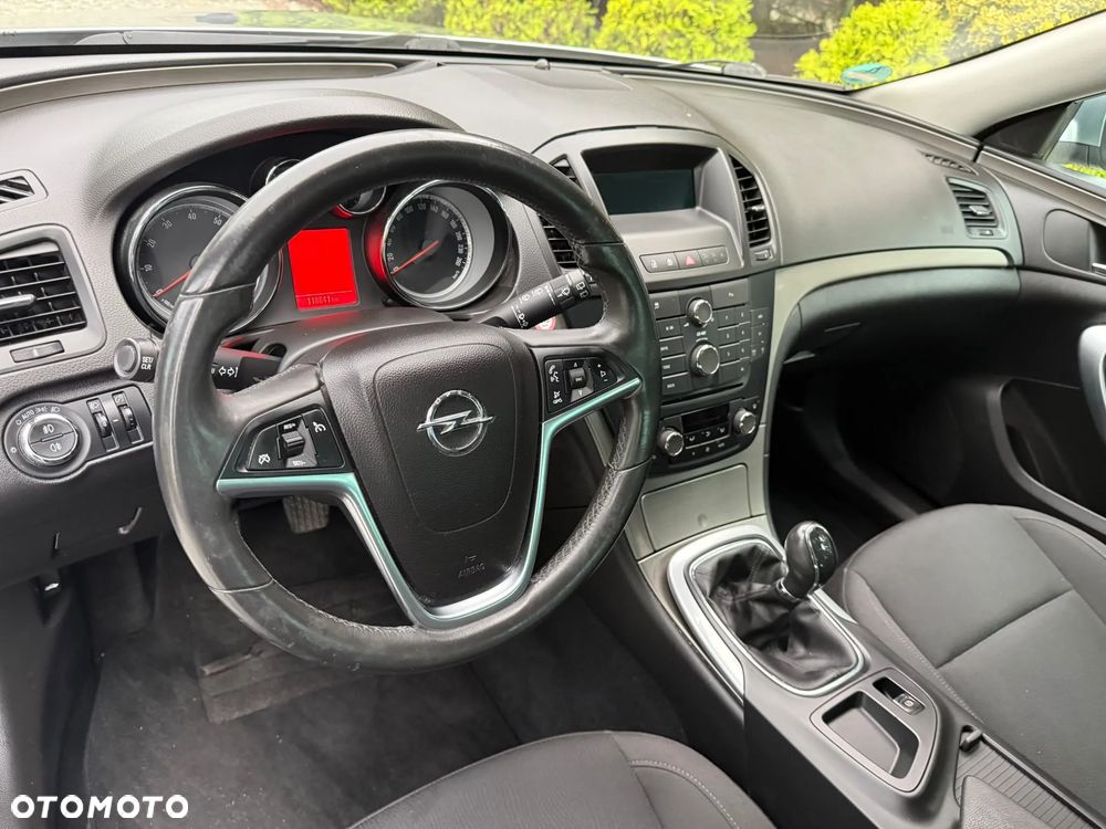 Opel Insignia 1.8 - 8