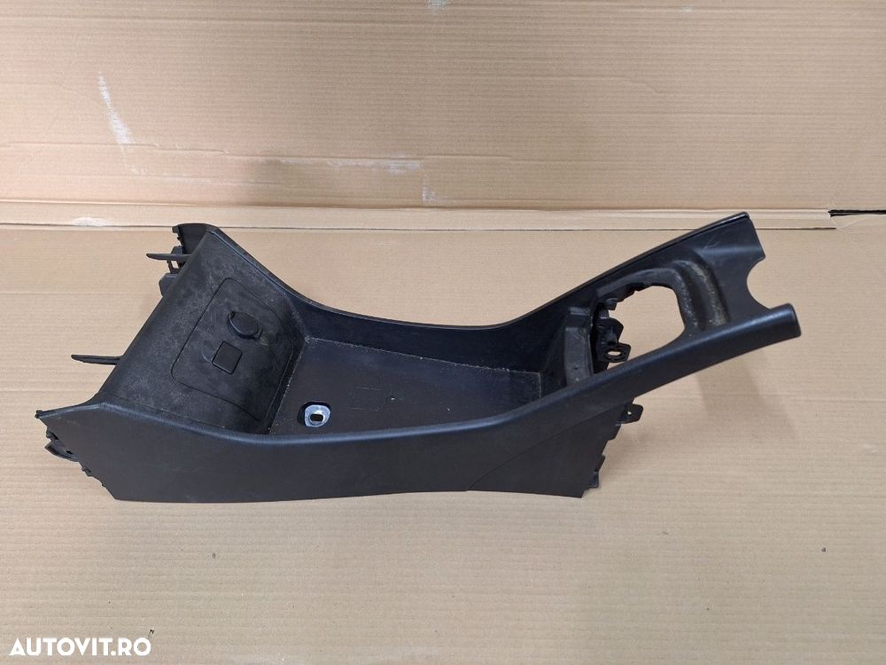 Consola centrala TOYOTA PRIUS _W3_ 2008 - >1.8 Hybrid 2ZR-FXE 58823-47020 - 3